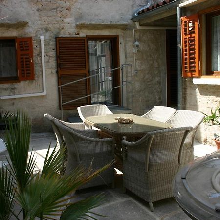 רוביני Studio Apartment La Maison De Catherine מראה חיצוני תמונה