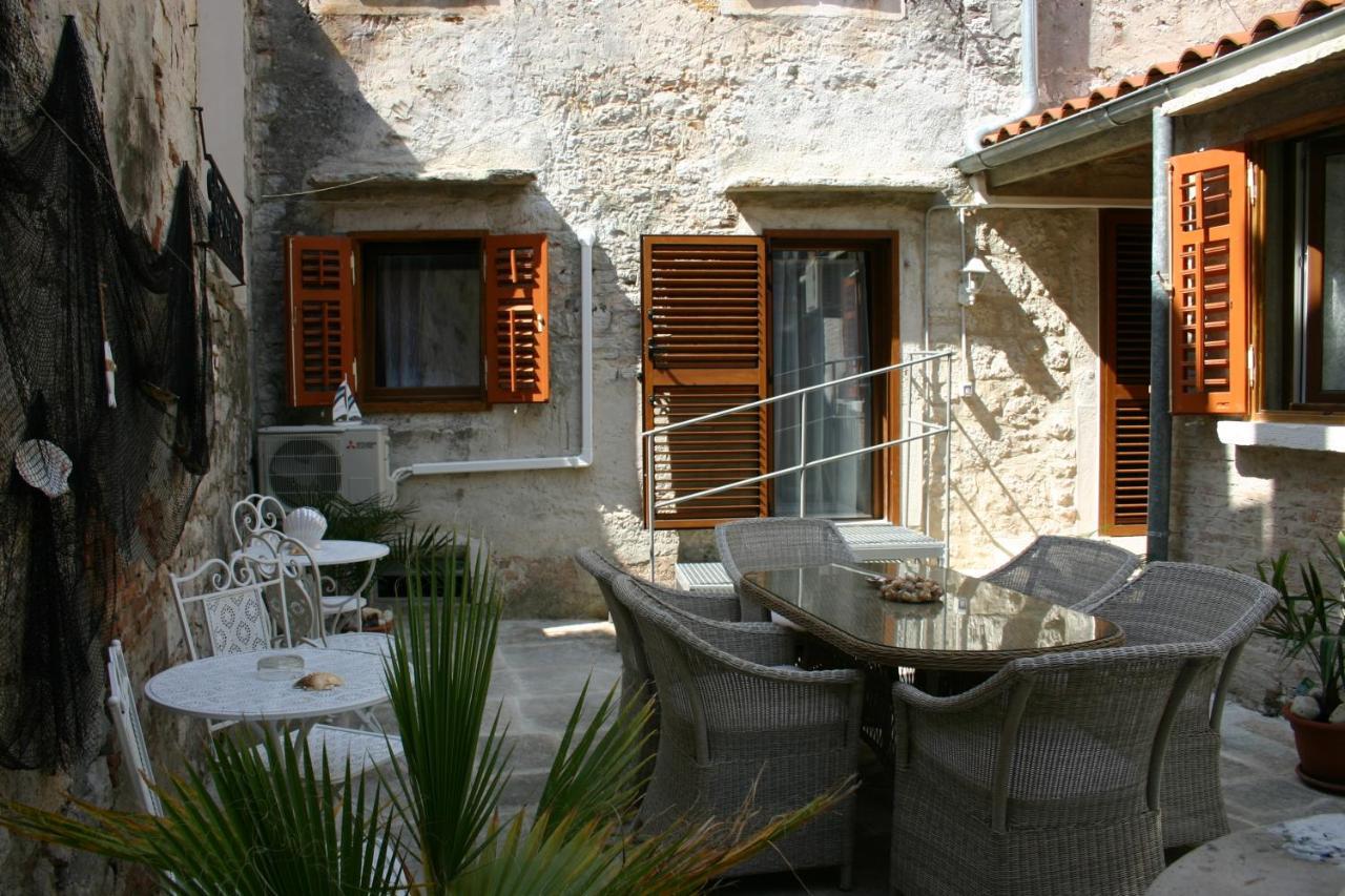 רוביני Studio Apartment La Maison De Catherine מראה חיצוני תמונה