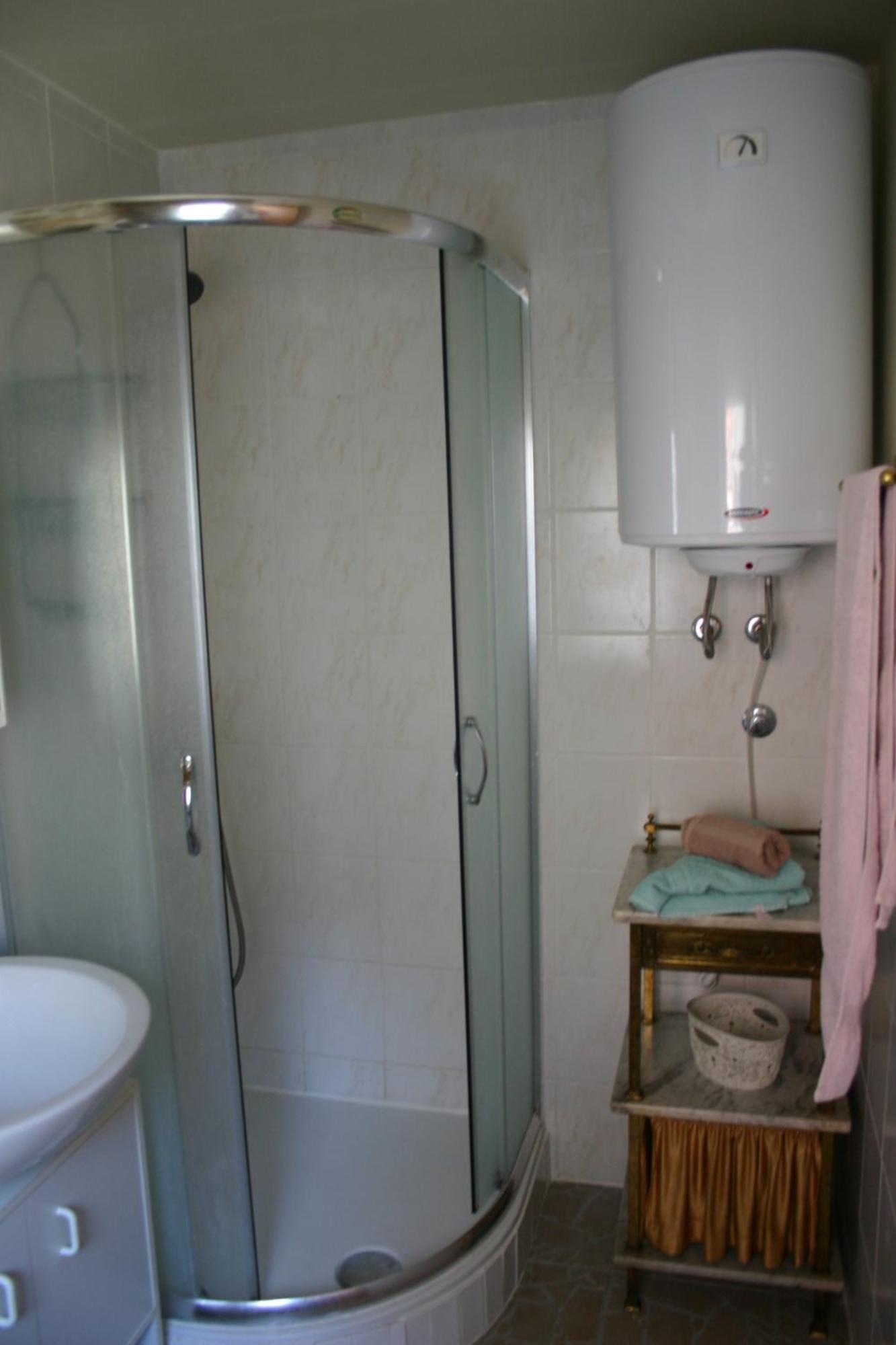 רוביני Studio Apartment La Maison De Catherine מראה חיצוני תמונה